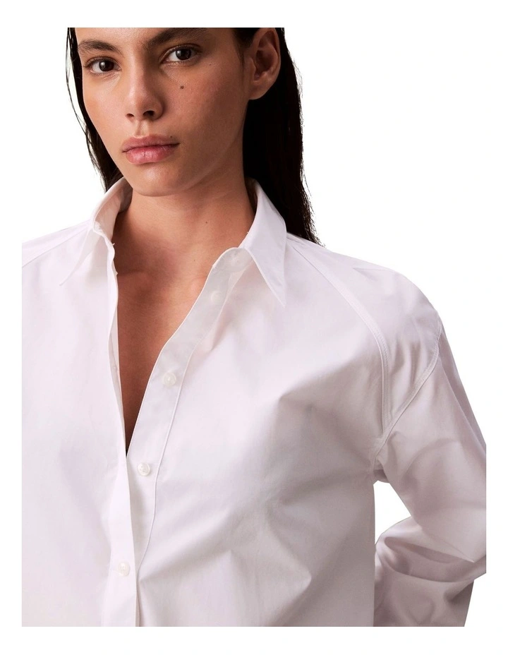 Solid Boxy Cropped Shirt in White image 4