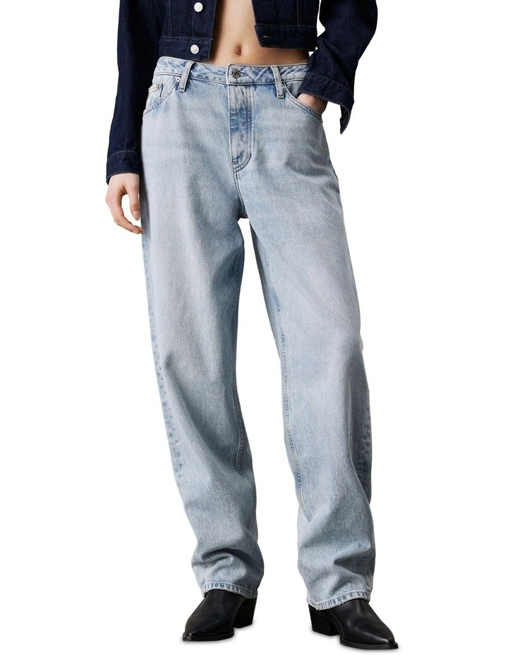 90's Loose Jeans in Denim Light image 1
