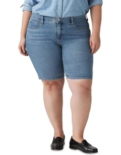 Shaping Bermuda Shorts (Curve) in Camp Denim