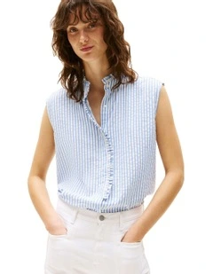 Seersucker Ruffle Sleeveless Shirt in Blue