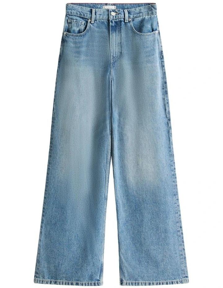 High Rise Wide Leg Jeans in Blue image 5