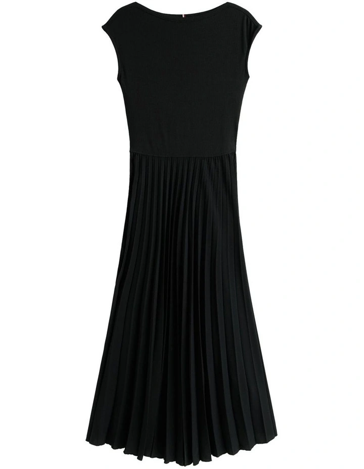 Pleated Fit And Flare Maxi Dress in Black image 6