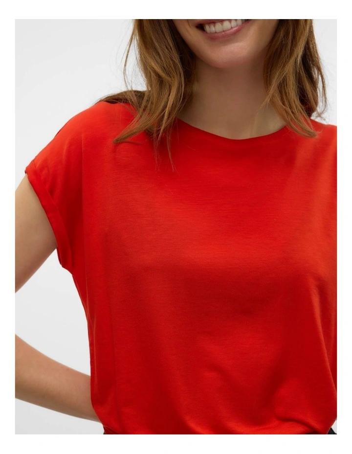 Ava Plain Top in Red image 2