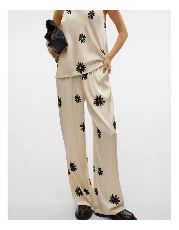 Roe Floral Pants in Cream image 2