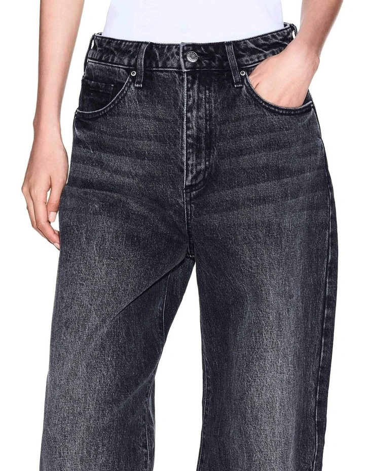Wide Jeans in Black image 4