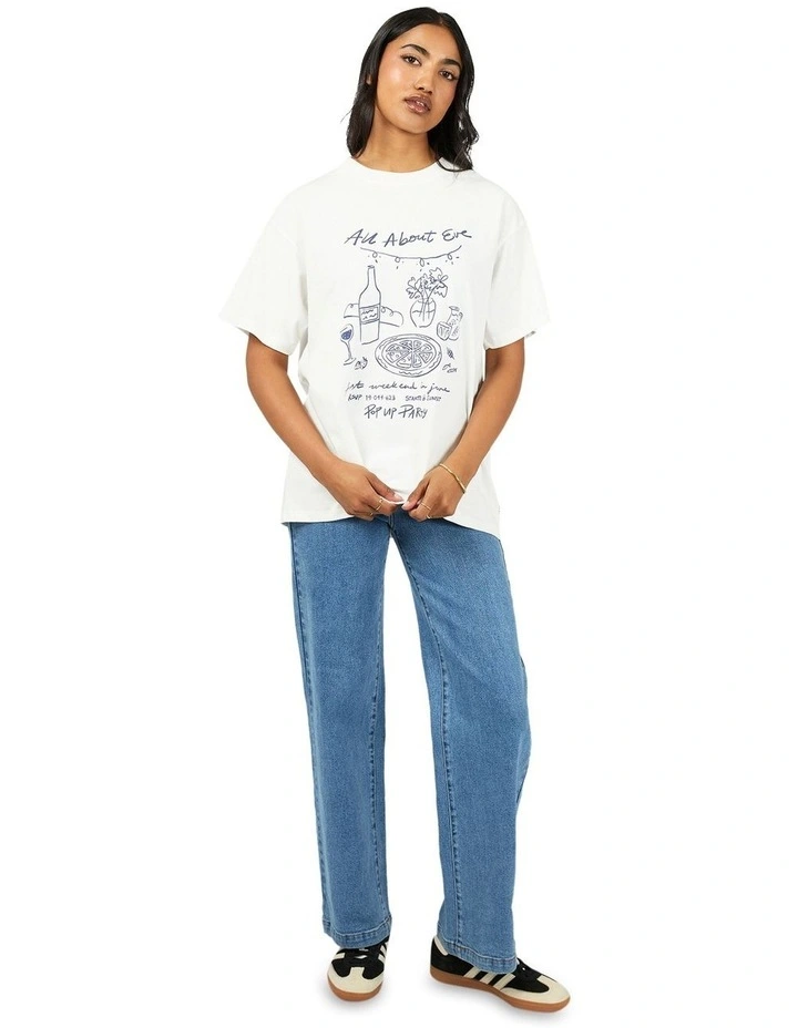 Veronica Oversized Tee in White image 5