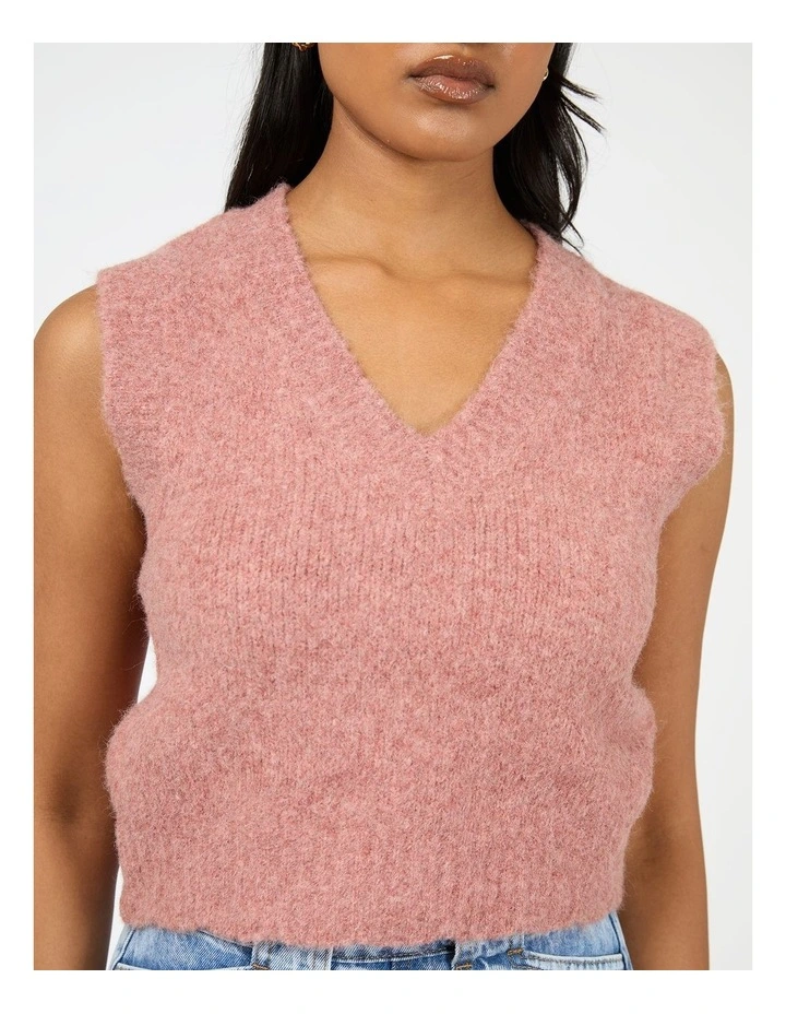 Leah Knit Vest in Quartz Pink image 4