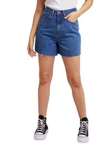 Harley Bermuda Shorts in Heritage Blue