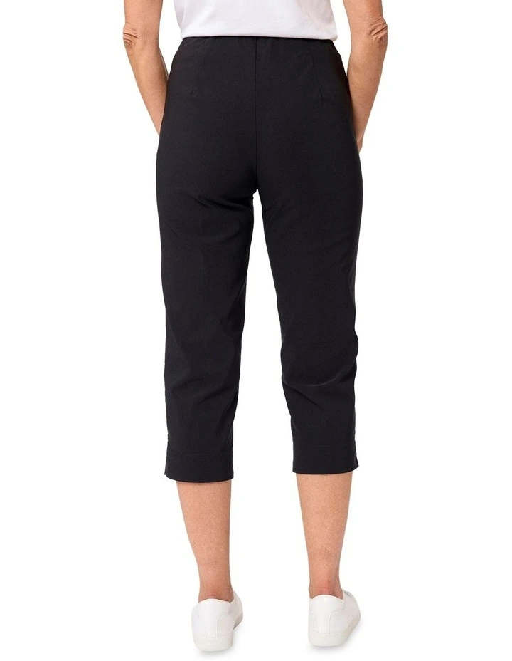 Liberty 3/4 Pant in Black image 2