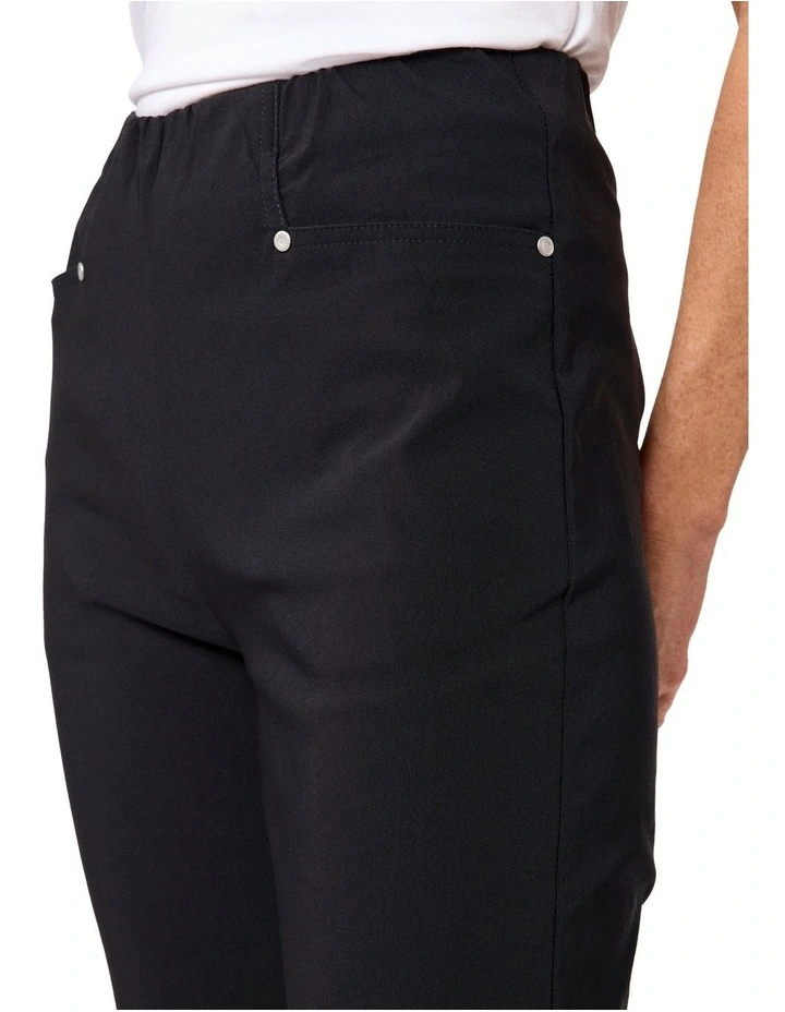 Liberty 3/4 Pant in Black image 4