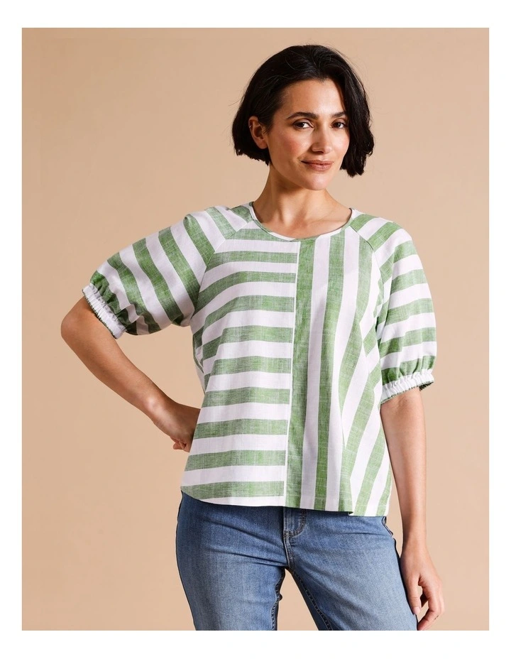 Athletic Long Sleeve Raglan Top With Printed Flowers