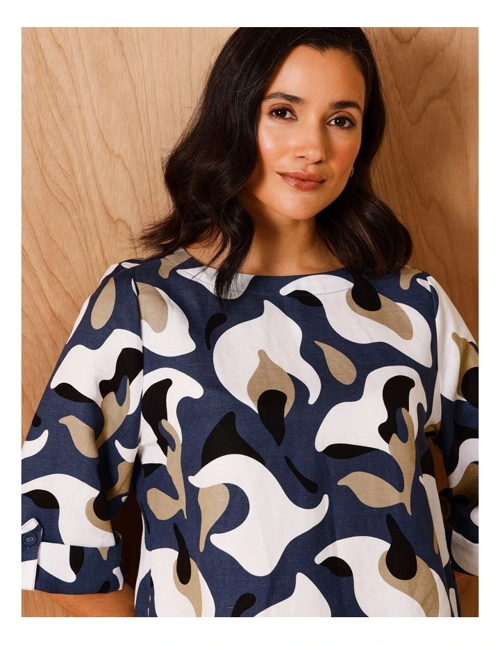 3/4 Tab Sleeve Top With Side Splits In Navy/Neutral/Ivory Oversized Abstract Floral image 4