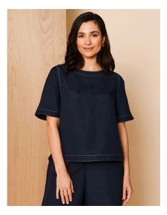 Short Sleeve Curved Hem Top In Navy With Contrast Top Stitch