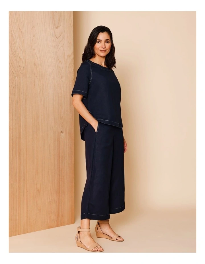 Short Sleeve Curved Hem Top In Navy With Contrast Top Stitch image 6