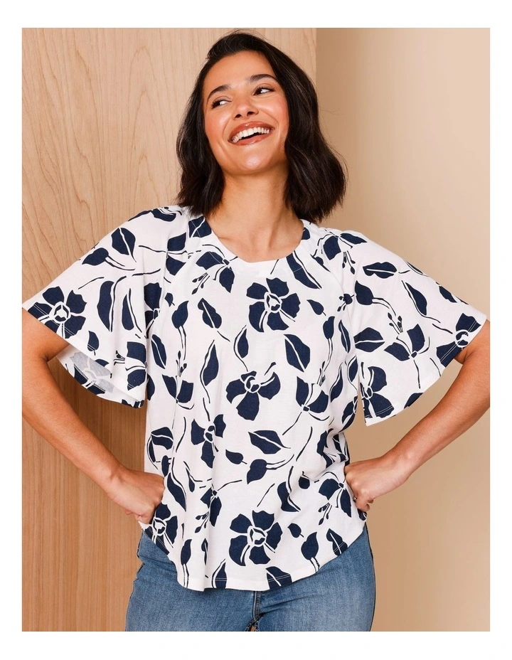 Sustainable Viscose Blend Short Flutter Sleeve Tee With Curved Hem In White/navy Graphic Print image 2