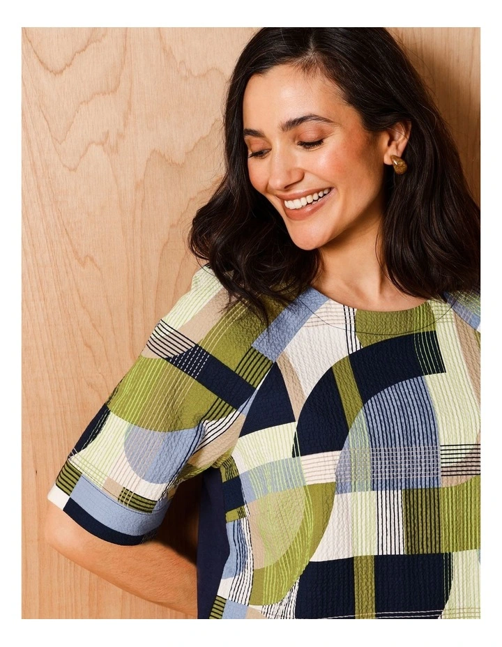 Raglan Short Sleeve Woven Front Tee With Knit Back In Navy/ Avocado/ White Geo Print image 4