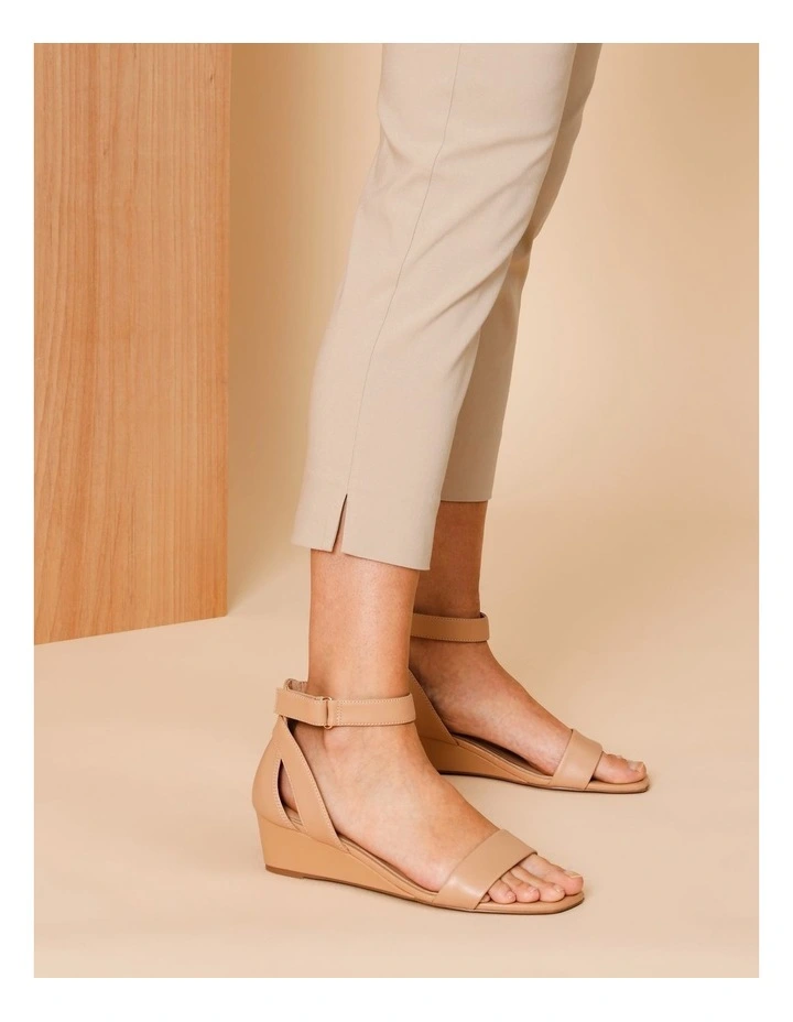 Wardrobe Staple Stretch Crop Pant In Stone image 3