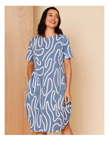 Short Sleeve Knit Dress With Darted Hem And Pockets In Denim/White Abstract Line