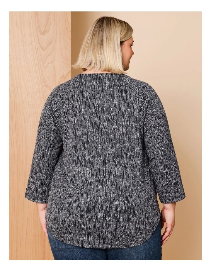 3/4 Raglan Sleeve Tee With Insert With Buttons In Navy/Ivory image 6