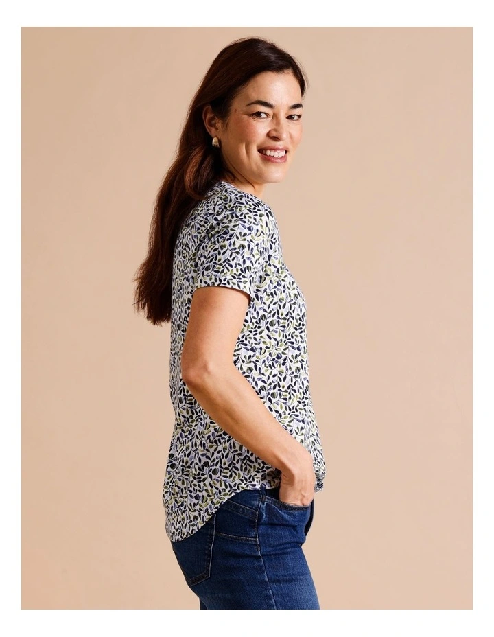 Organic Cotton Wardrobe Staple Short Sleeve Tee in Blue/Green Stem Leaf Print image 3