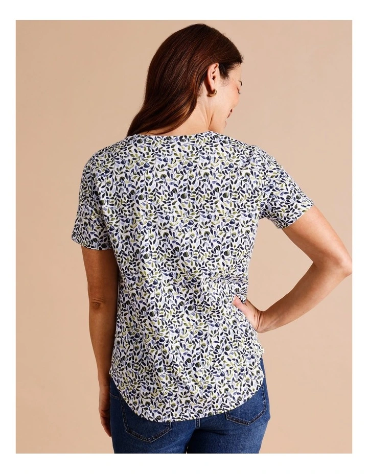 Organic Cotton Wardrobe Staple Short Sleeve Tee in Blue/Green Stem Leaf Print image 6