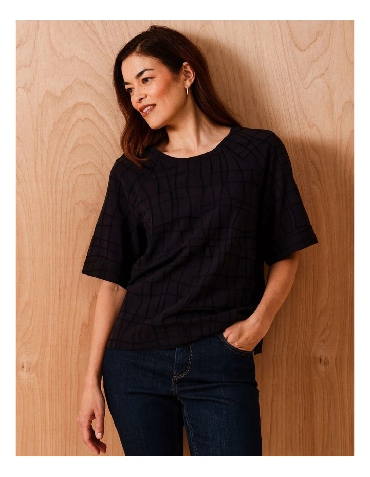 3/4 Sleeve Textured Woven Front/Knit Back Tee in Black image 1