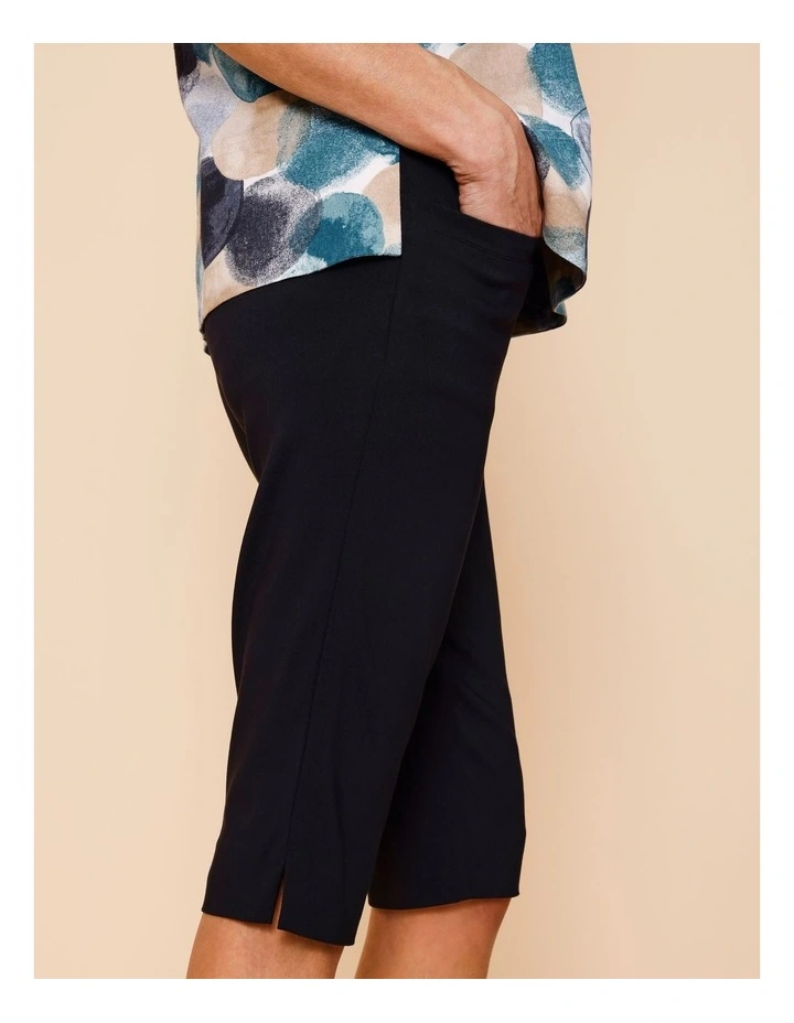 Wardrobe Staple Stretch Pedal Pusher In Navy image 3