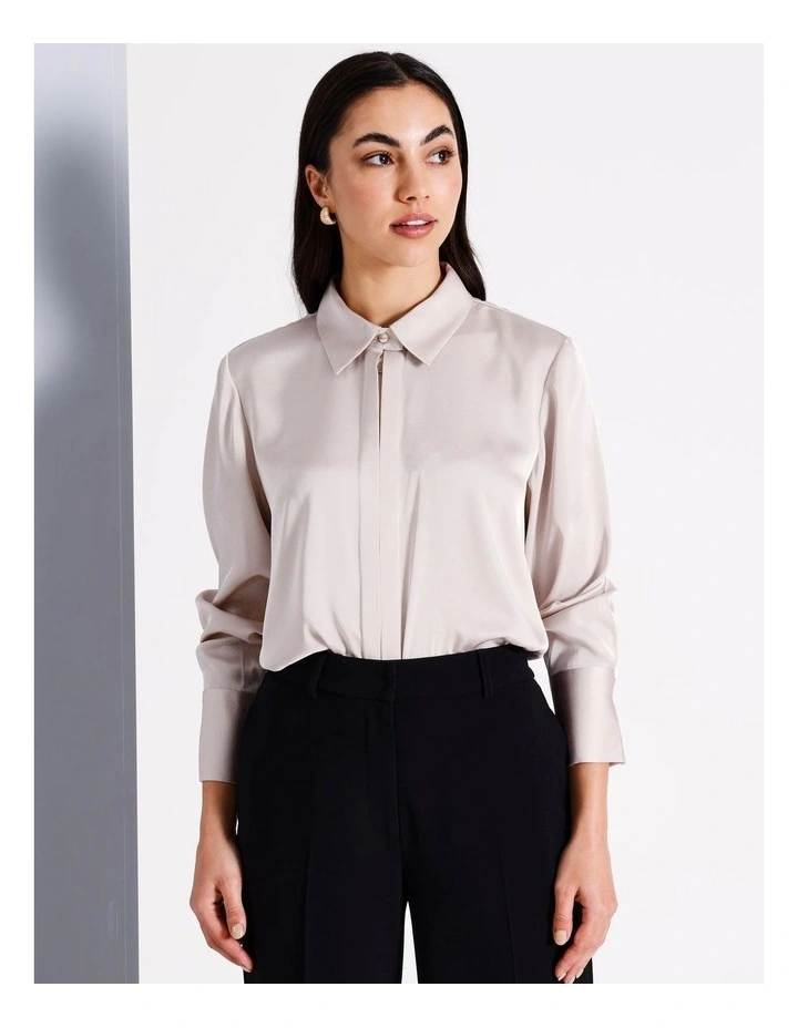Recycled Polyester Satin Pleat Shirt in Light Pink image 4
