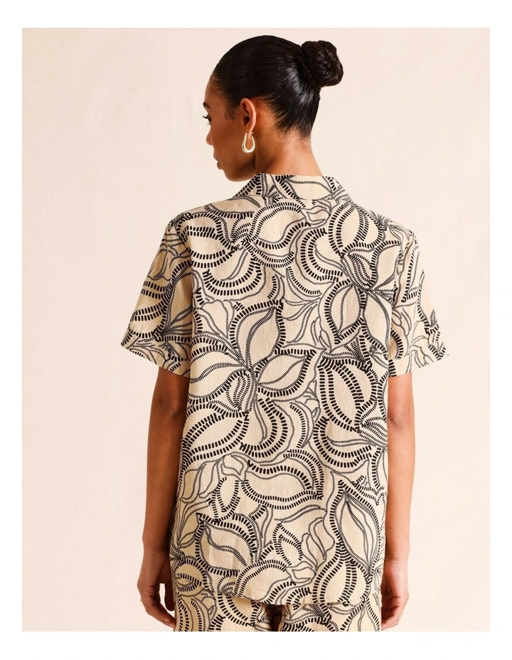 European Linen Short Sleeve Shirt in Sand image 5