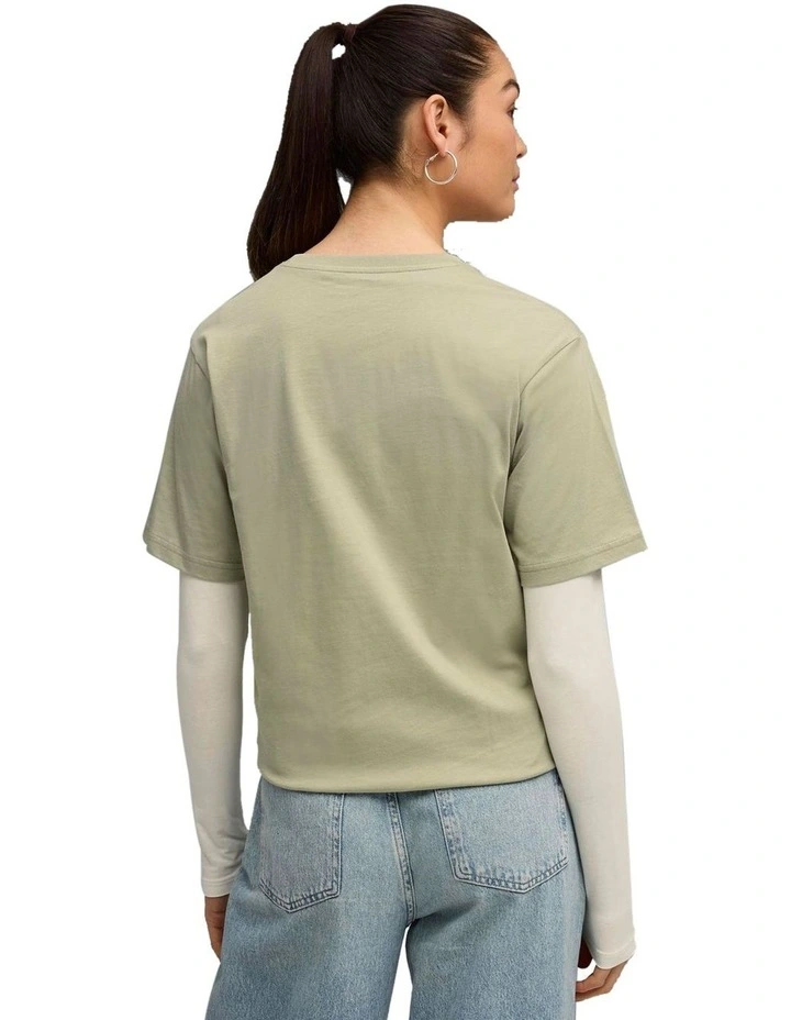 ESS Relaxed Tee in Green image 2