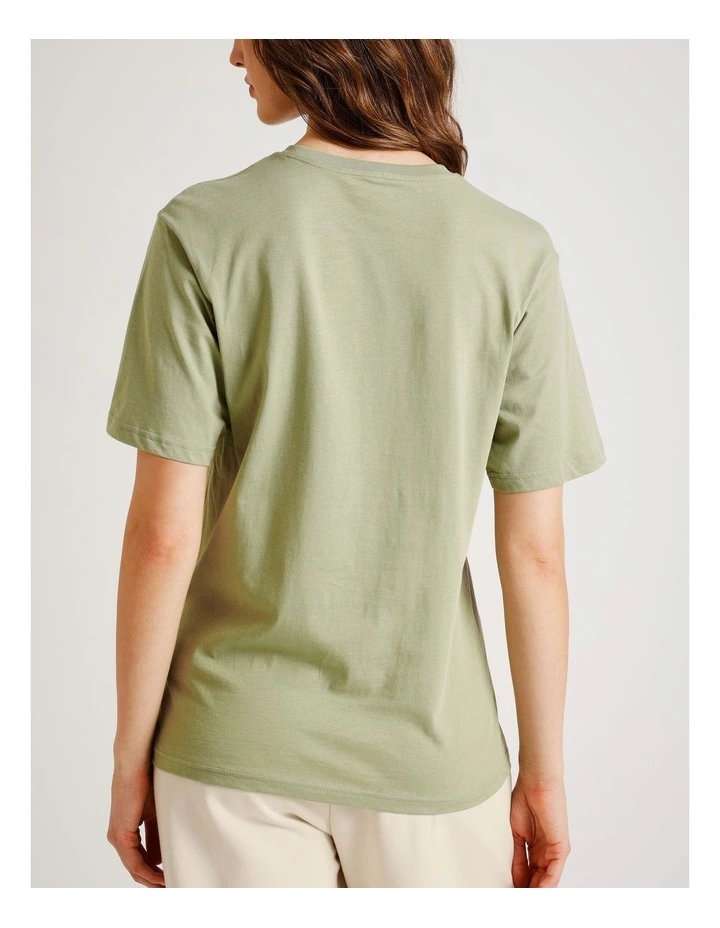 ESS Relaxed Tee in Green image 3