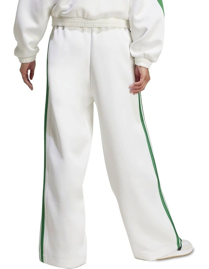 Stadium 3-Stripes Tracksuit Bottoms in White/Green image 2