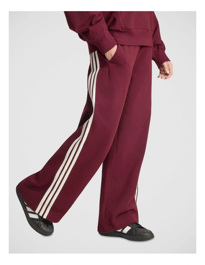 adidas KIT 3-Stripes Wide Joggers image 1