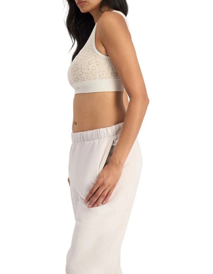 Move Rib Seamless Crop Bra in Cat Nap image 3
