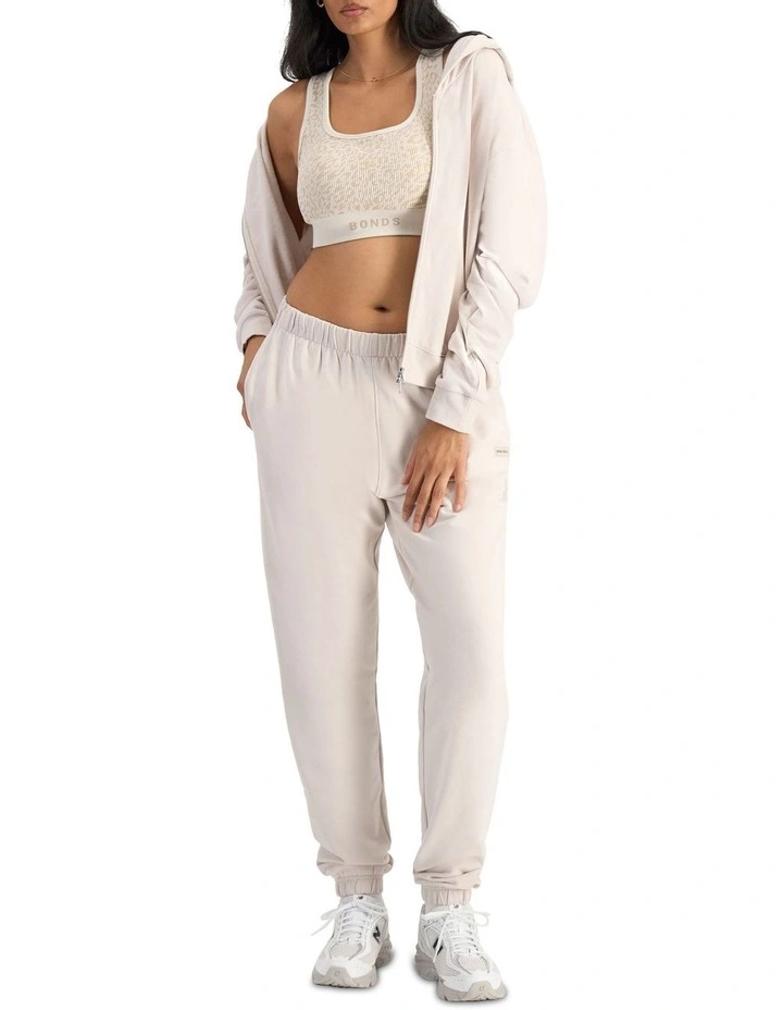 Move Rib Seamless Crop Bra in Cat Nap image 4