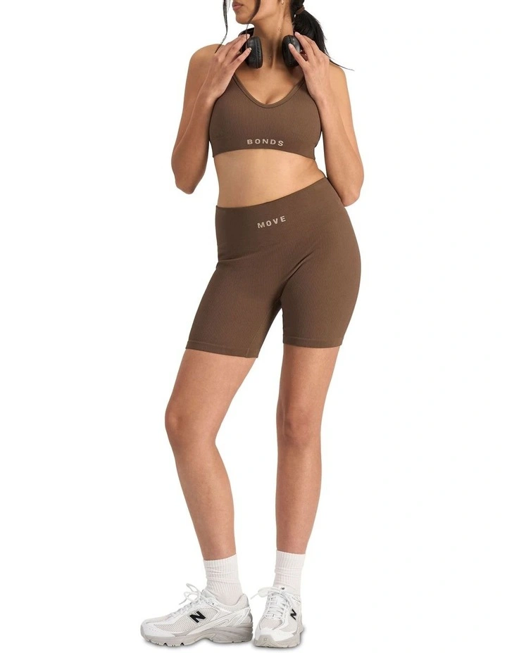 Move Rib Seamless Crop Bra in Espresso Martini image 4