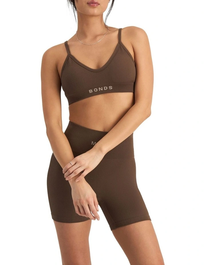 Move Rib Seamless Crop Bra in Espresso Martini image 6