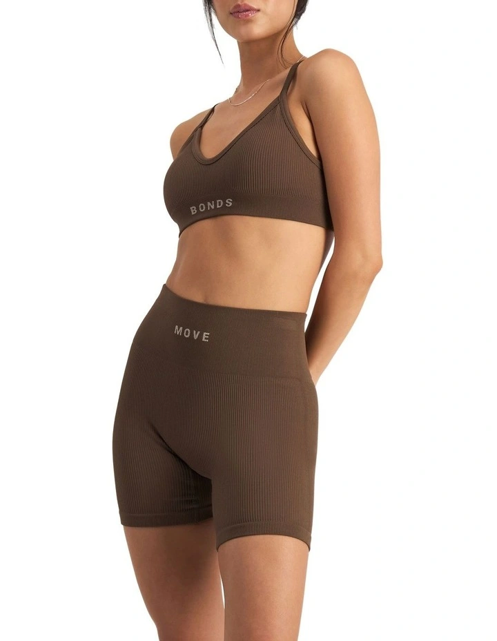 Move Rib Seamless Crop Bra in Espresso Martini image 7