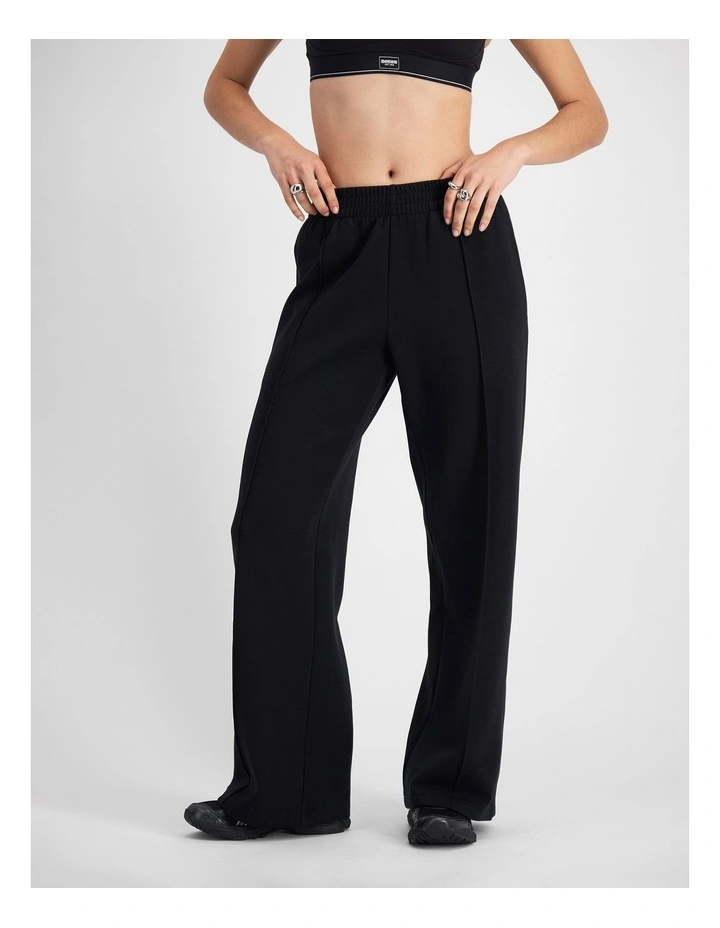 Tech Stretch Wide Leg Pant in Nu Black image 4