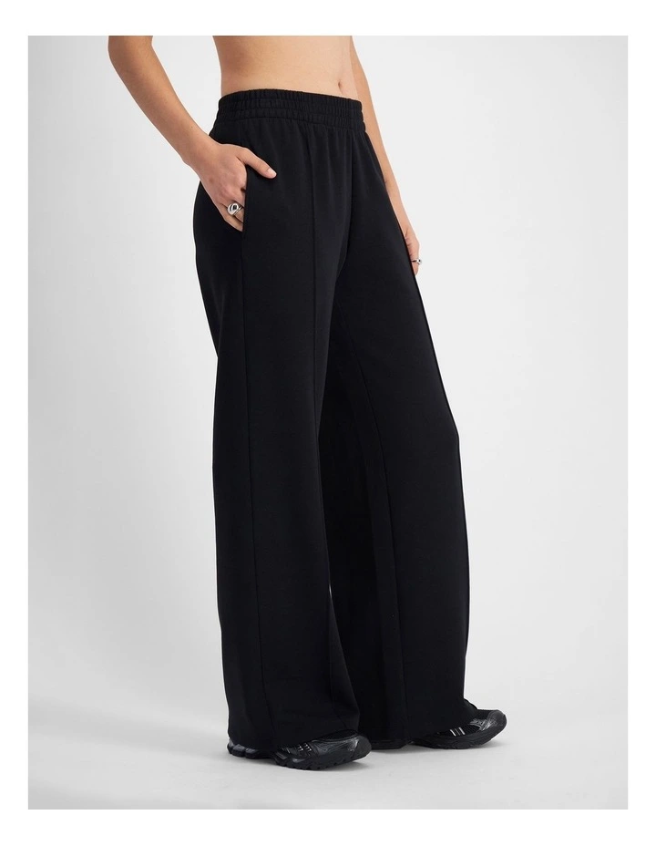 Tech Stretch Wide Leg Pant in Nu Black image 5