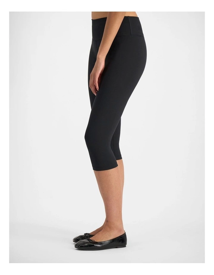 Move Capri Legging in Nu Black image 3