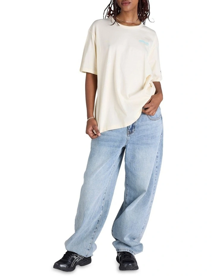 Endless Summer Tee in Decadent Daisy image 4