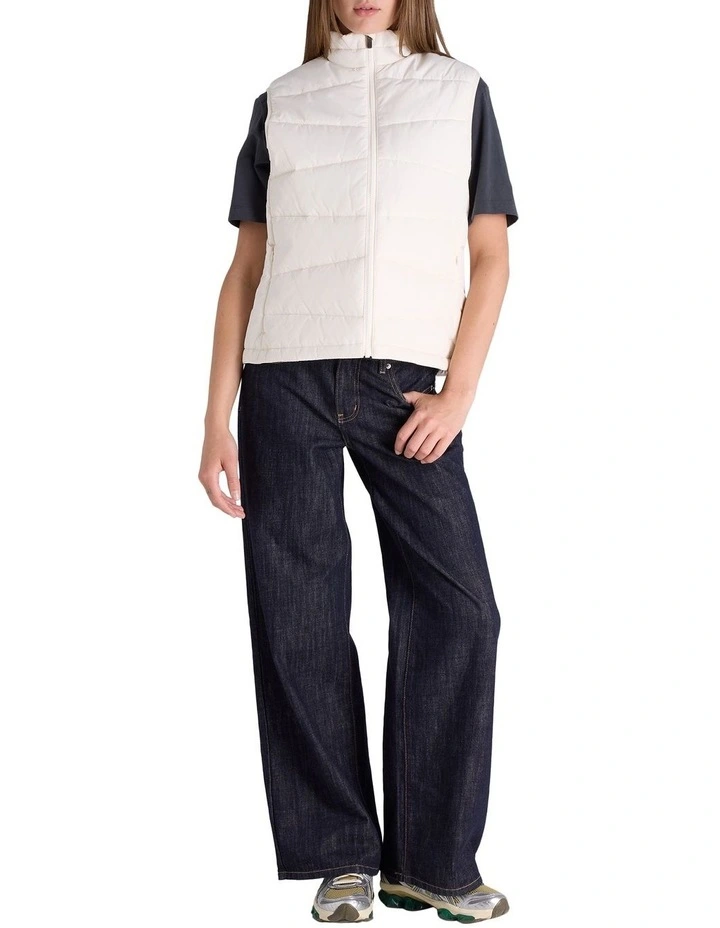Lightweight Puffer Vest in Stone image 4