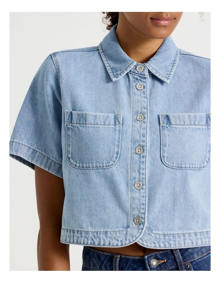 Short Sleeve Boxy Shirt in Light Indigo image 7