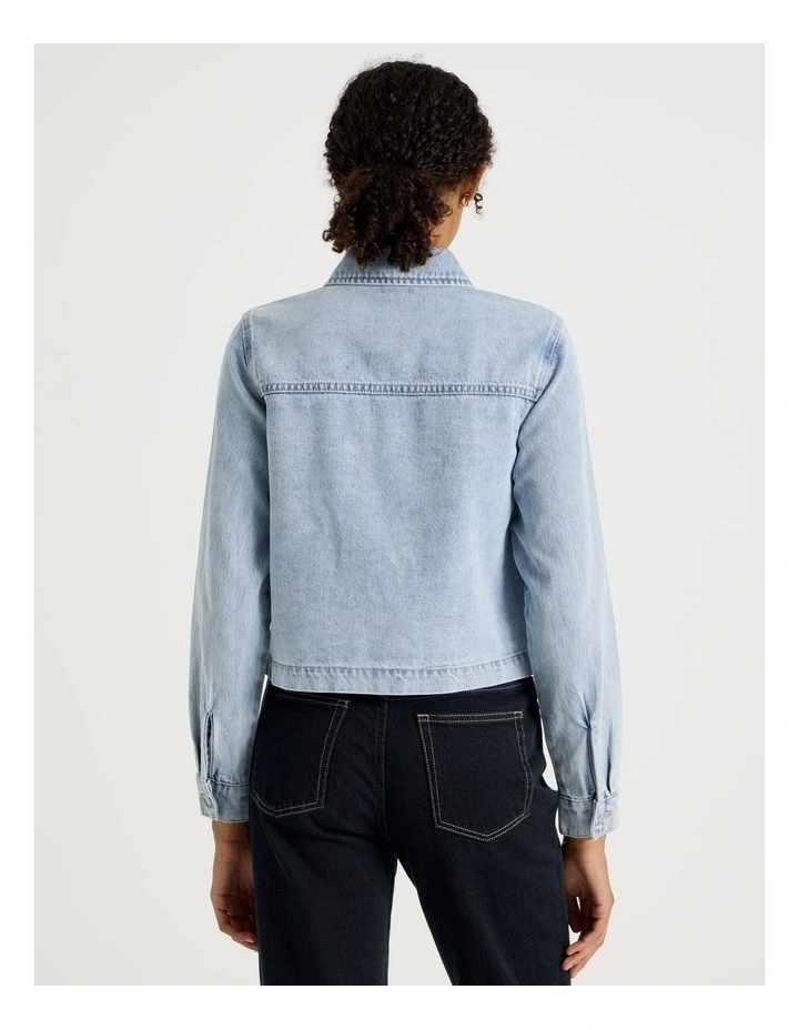 Cropped Boxy Shirt in Light Indigo image 6
