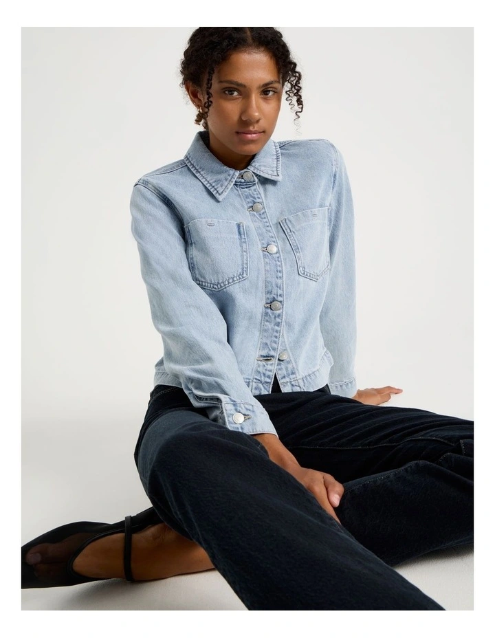 Cropped Boxy Shirt in Light Indigo image 7