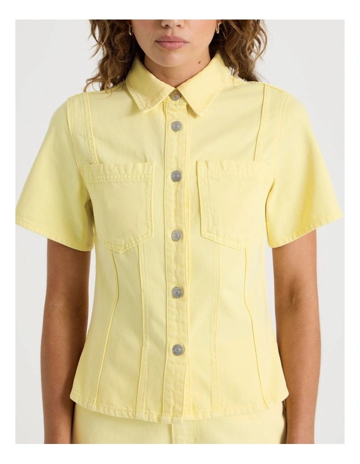 Shaped Short Sleeve Denim Shirt in Yellow image 3