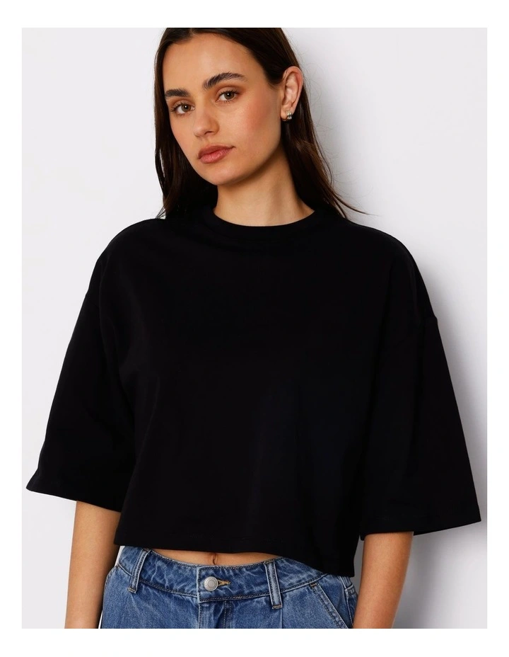 Cropped Boxy Tee In Black image 3