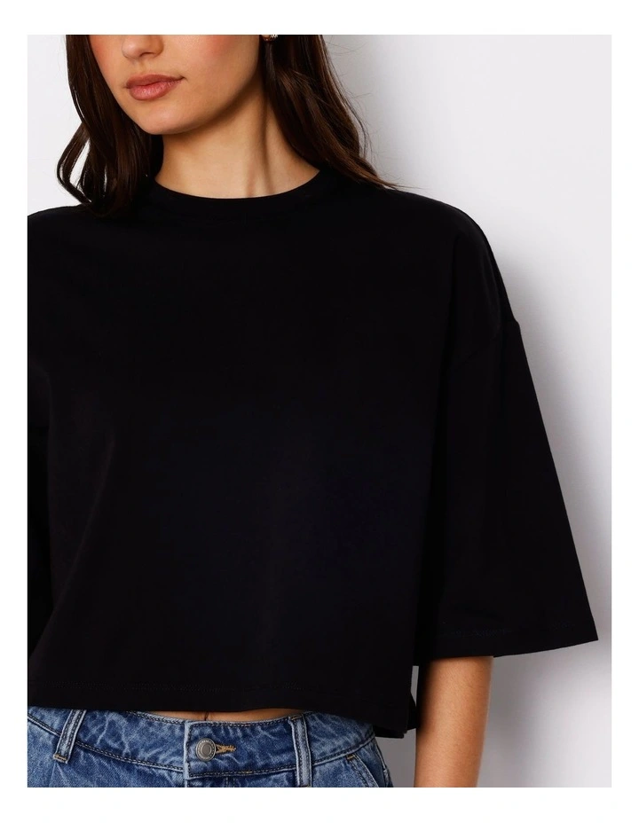 Cropped Boxy Tee In Black image 4