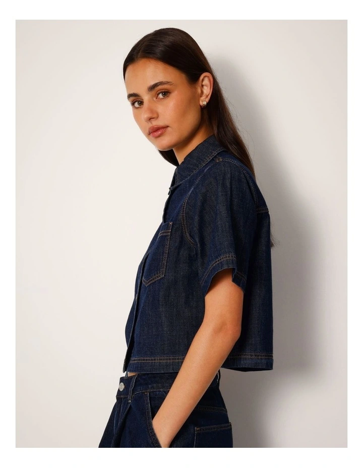 Short Sleeve Boxy Lightweight Denim Shirt In Indigo image 3